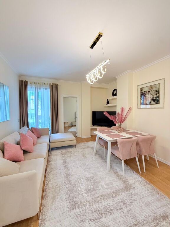 🔥 APARTMENT 2+1 FOR RENT – KOSOVARËVE STREET