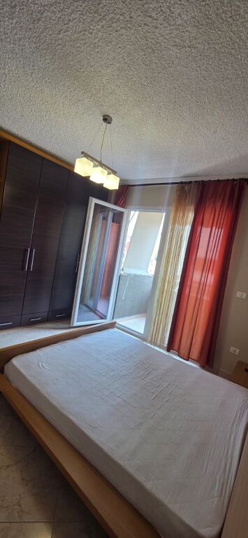🏡 JEPET ME QIRA 2+1 – RRUGA E KOSOVARËVE