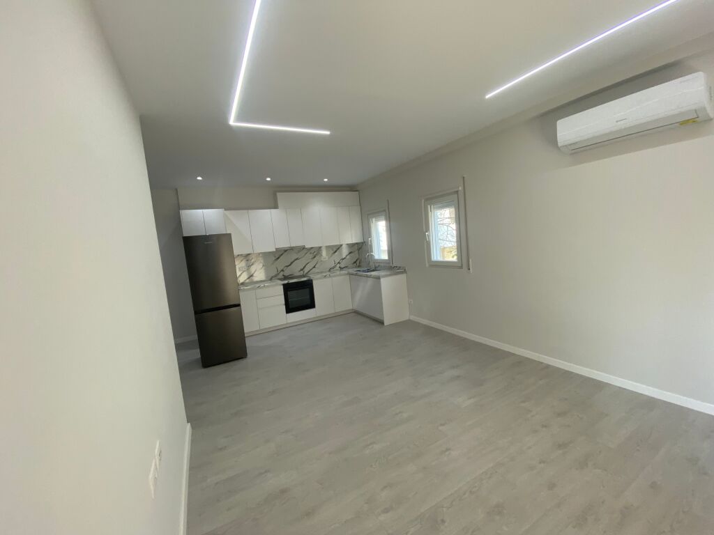 Apartment 1+1 Empty for rent Kodra e Priftit !
