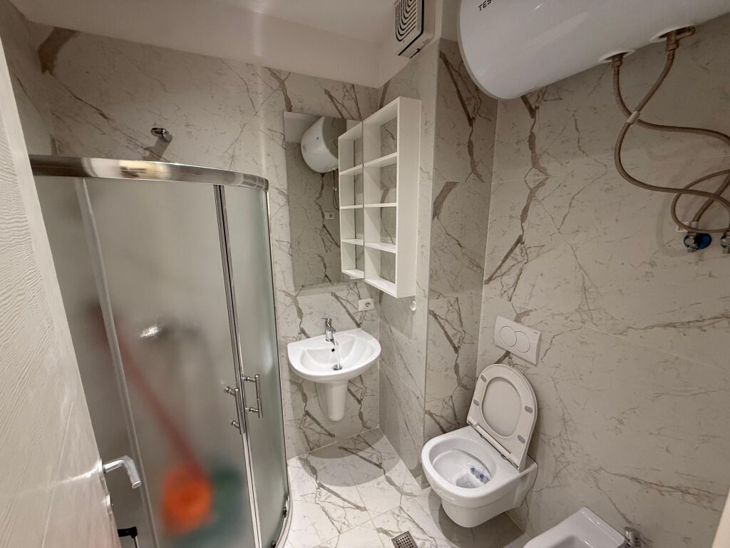 🏡 IN AFFITTO | Appartamento 2+1+2 con Posto Auto – Radisoni, Lago Secco