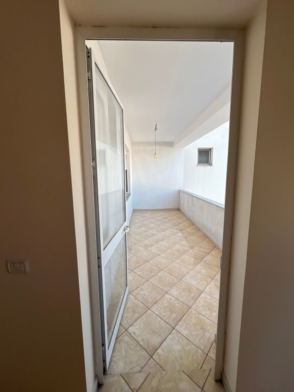 Shitet apartament në Durrës – Lagjja 17