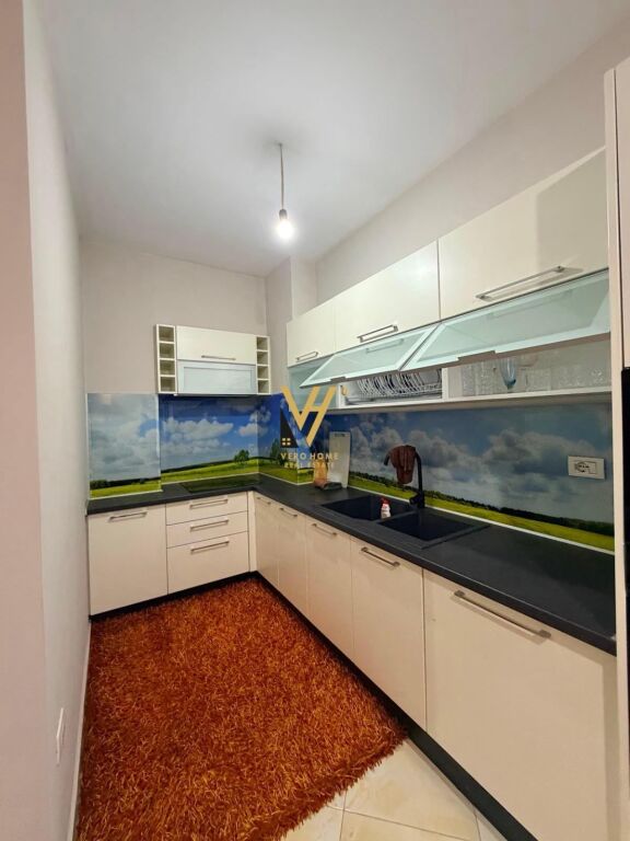 JEPET APARTAMENT 2+1+BLK ME QERA NE YZBERISHT 49.000 LEKE