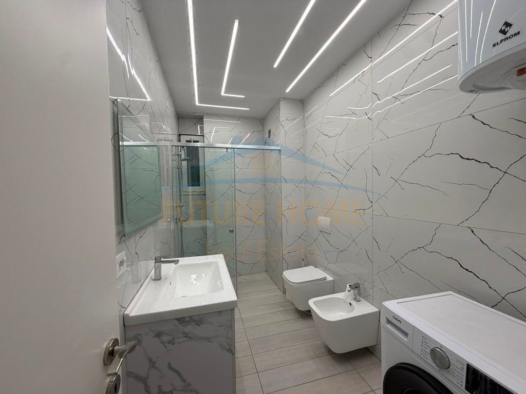 Qera, Apartament 2+1+Post Parkimi, Golden Park, Rruga e Kavajës