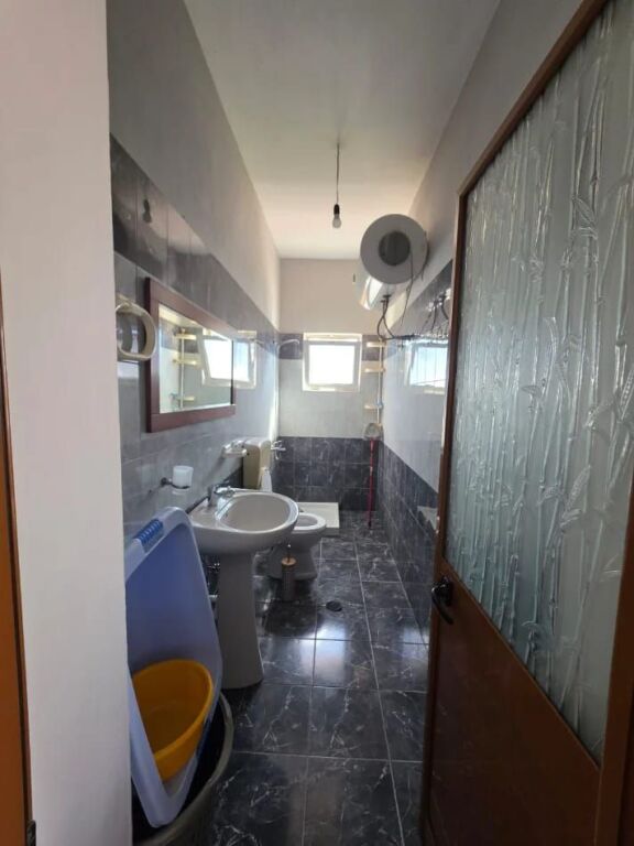 Jepet me qera apartament 1+1 te Misto Mame(kati i 2 i Viles)