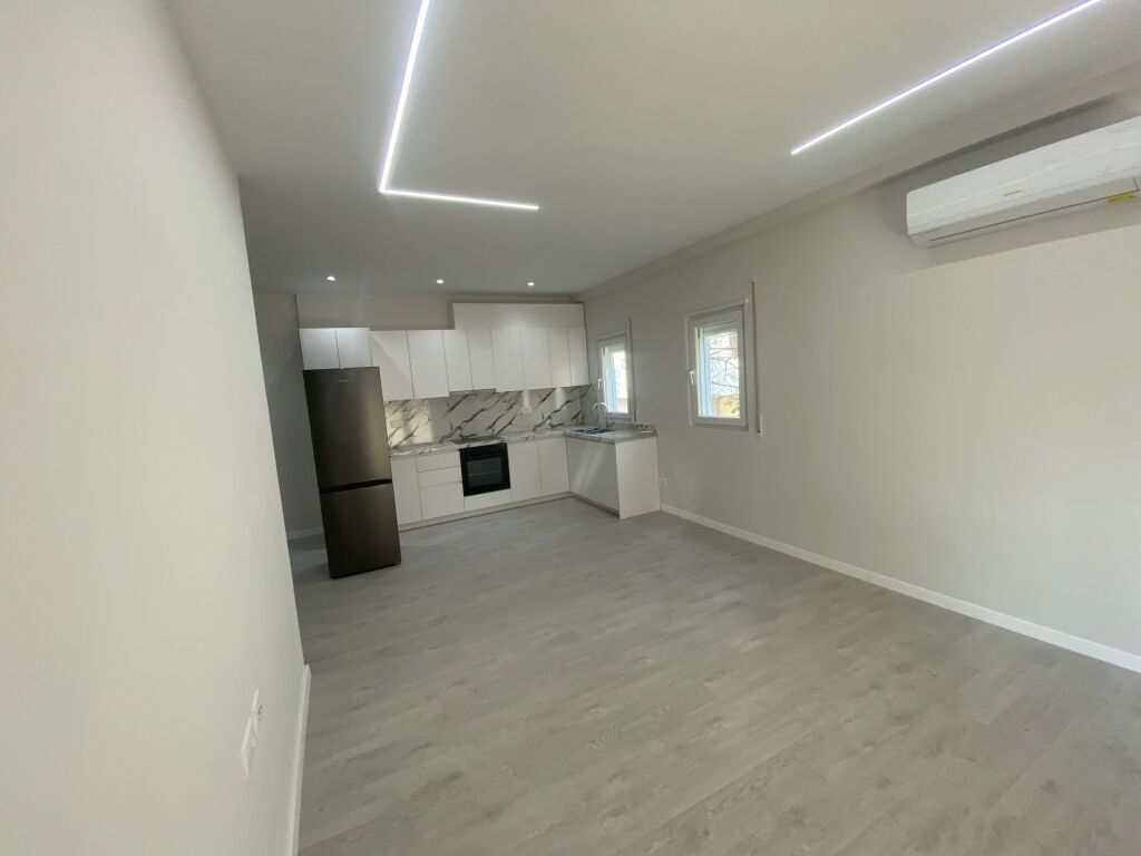 Apartment 1+1 Empty for rent Kodra e Priftit !