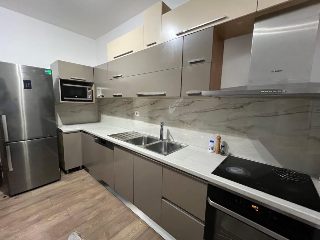 Apartament 2+1 me qira tek Kompleksi Panorama