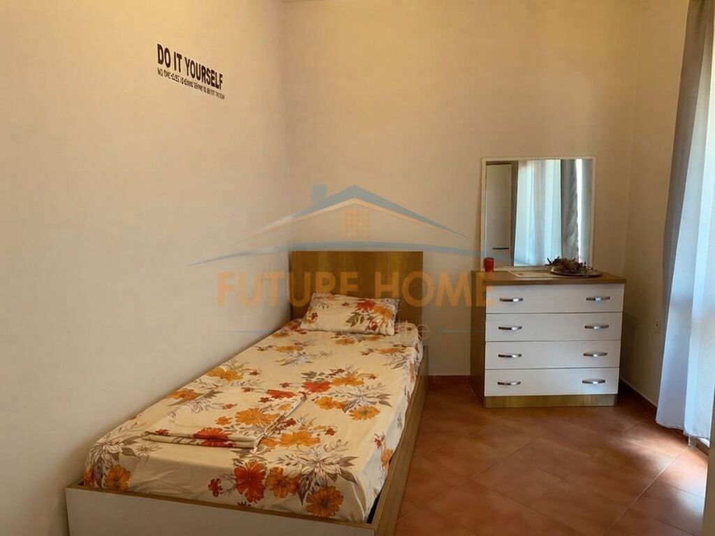 Rent, Apartment 2+1, Paris Commune, Tirana.