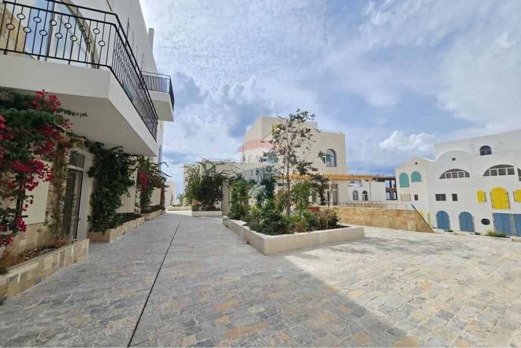 Shitet apartament 1+1 te rezidenca San Torini 1