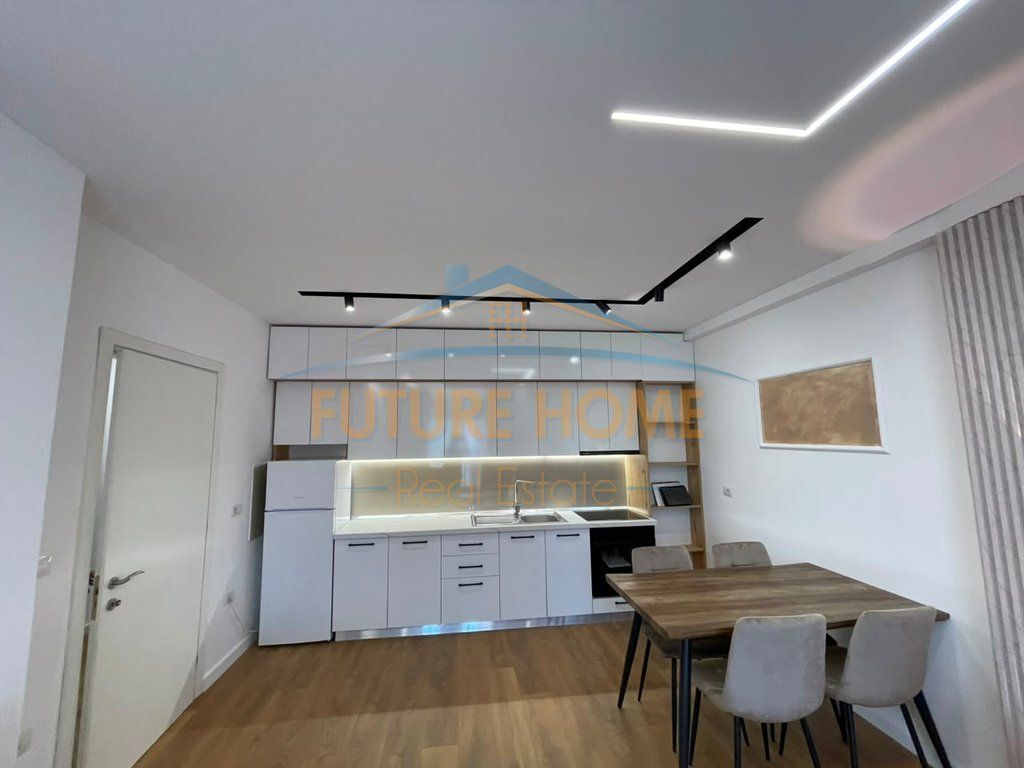 Shes , Apartament 1+1, 21 Dhjetori, Tiranë