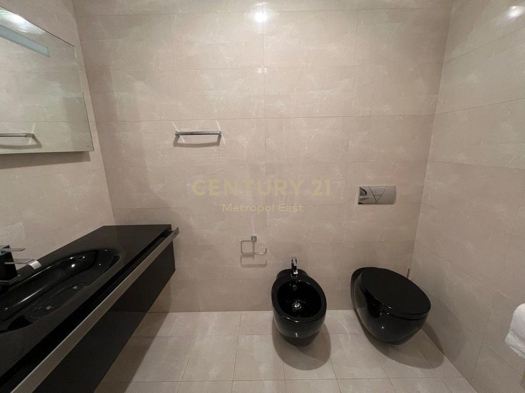 Për Qira - Vilë në Garden Villas Residence, TEG