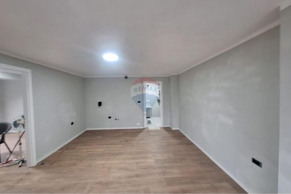 Apartament 1+1 me qera per Zyra
