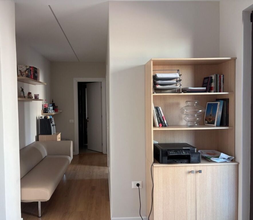 UFFICIO IN AFFITTO 60 M2 MYSLYM SHYRI 70.000 LEKE
