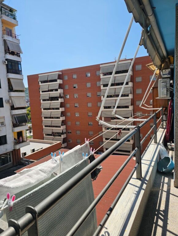 1+1, at the Delijorgji complex, Kavaja street, 183,000 euros