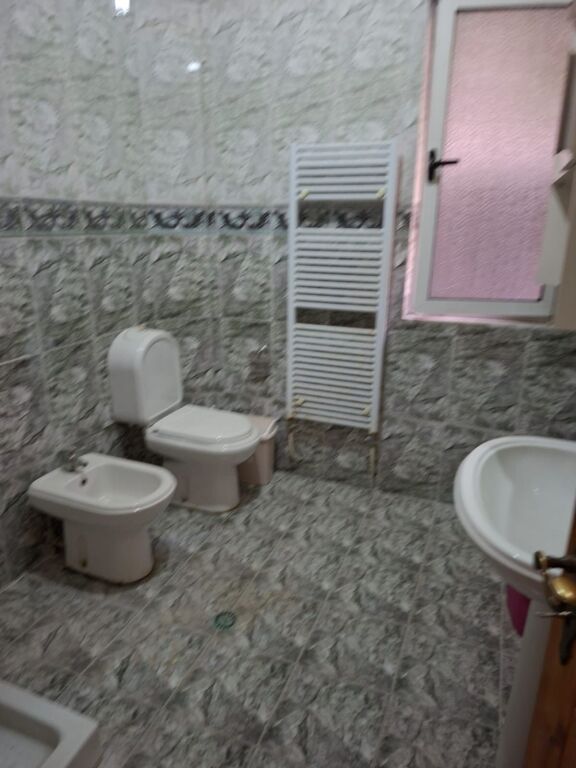 2+1,kat 1 pallat,kristal center komuna,650 euro