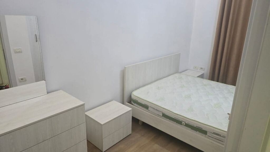Apartament duplex 1+1 përballë Amerikan 3