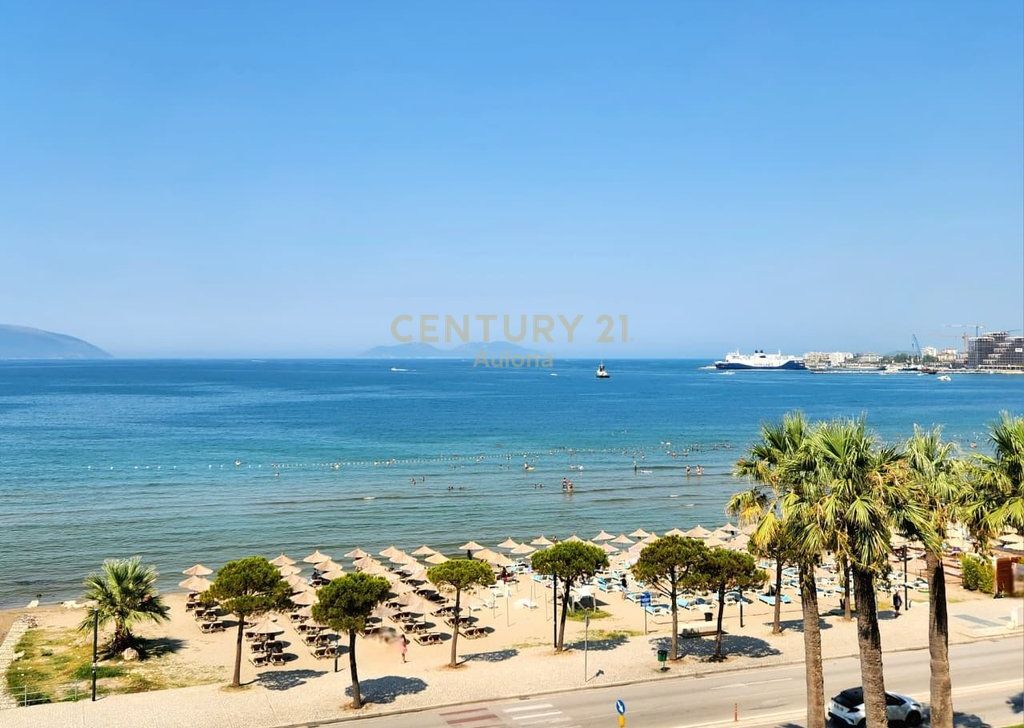 1+1 Apartment with Sea View on Lungomare 250,000 €