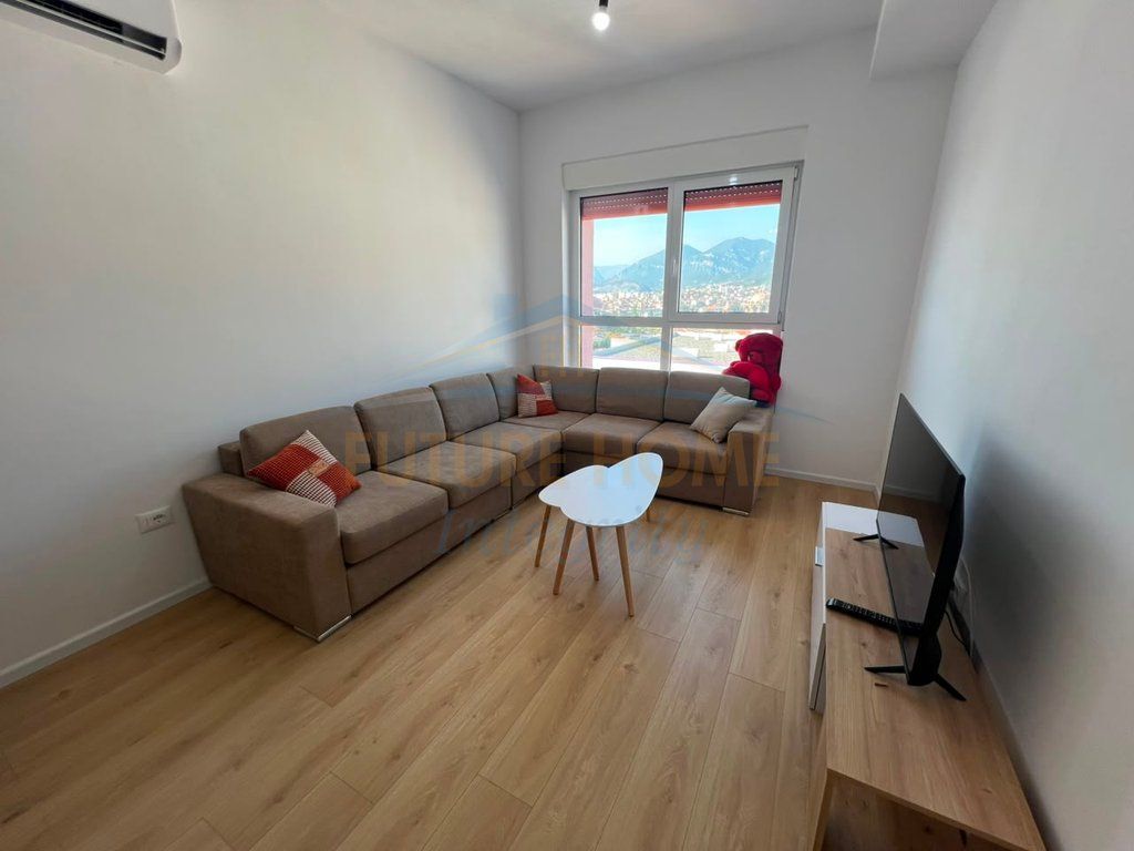 Affitto, Appartamento 2+1, Complesso Kadiu, Ali Demi, Tirana.