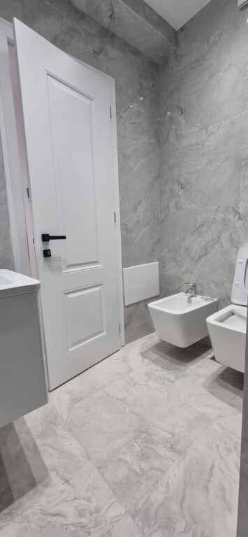 Shitet Apartament 2+1