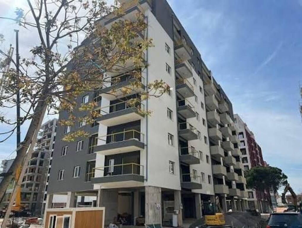 1+1 furnished at E88, Laprake for rent