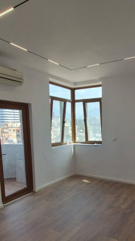 Appartamento 1+1 in vendita in via Fadil Bodinaku, palazzo nuovo con ascensore, Komuna e Parisit, Vasil Shanto, Selite, Blloku i Vilave Selite.