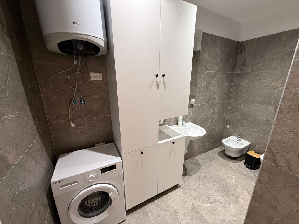 🏡 IN AFFITTO | Appartamento 2+1+2 con Posto Auto – Radisoni, Lago Secco