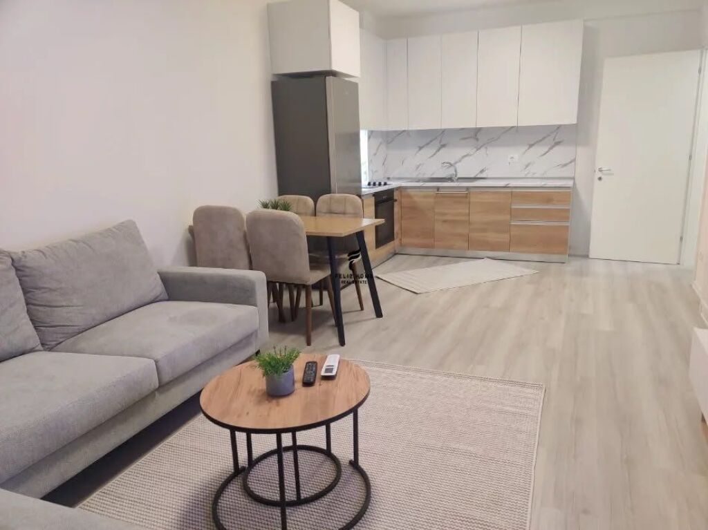 APARTAMENT ME QERA 2+1 UNIVERS CITY 50.000 LEKE FH-88287