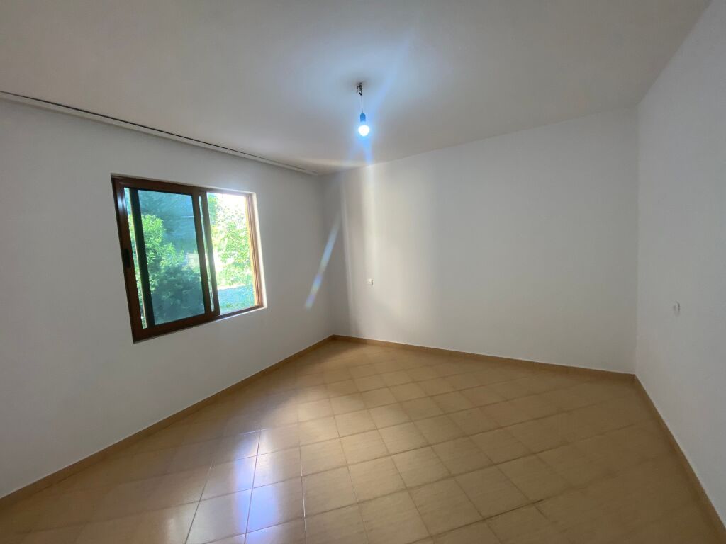 Apartment 2+1 Ali Demi for rent Empty !