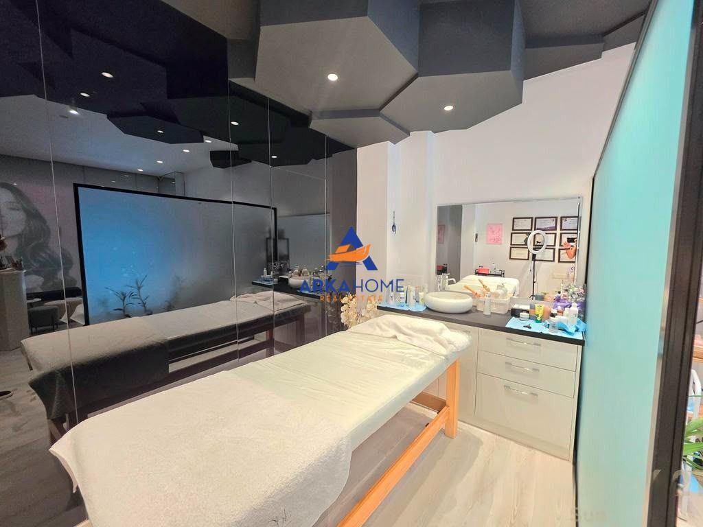 LOCALE COMMERCIALE IN VENDITA 30,34 M2 "KODRA E DIELLIT" 98.000 EURO