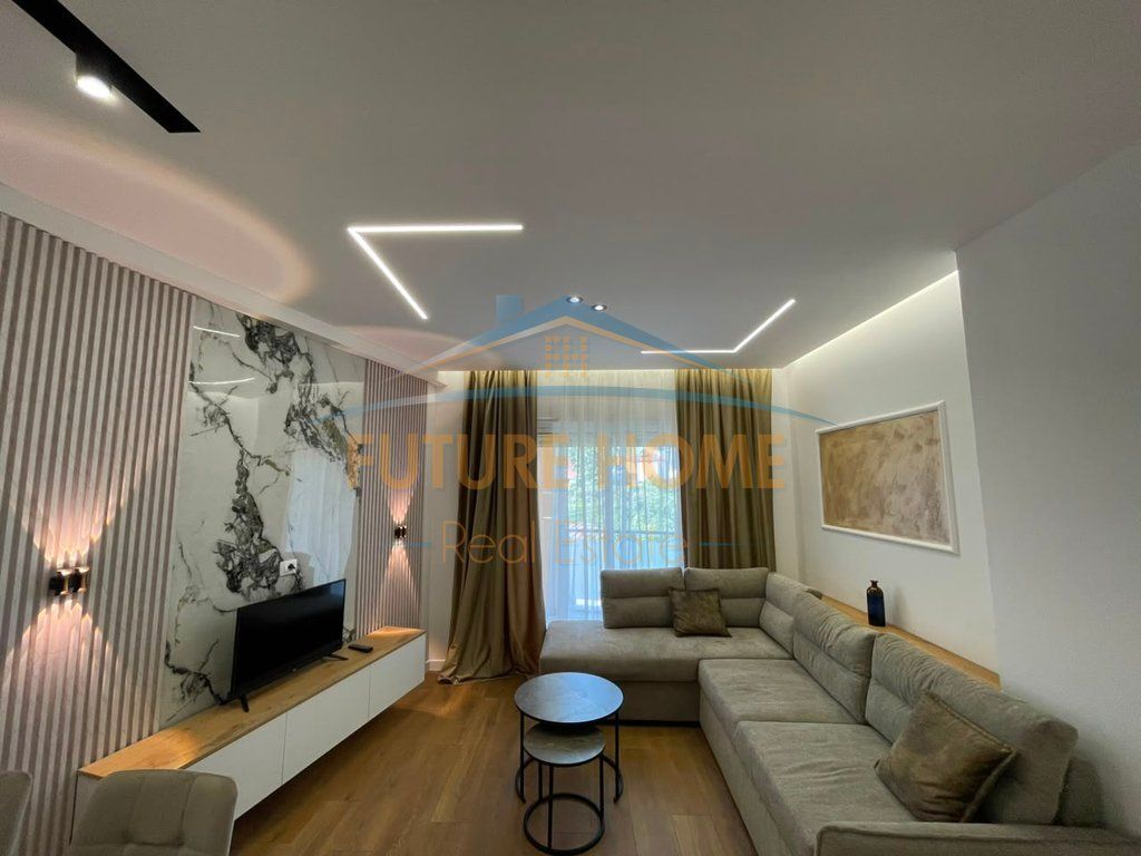 Shes , Apartament 1+1, 21 Dhjetori, Tiranë