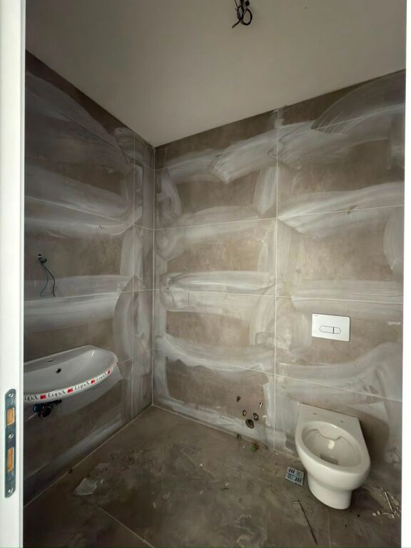 🏡APARTAMENT 2+1 NË SHITJE – REZIDENCA TURDIU, FUSHA E AVIACIONIT
