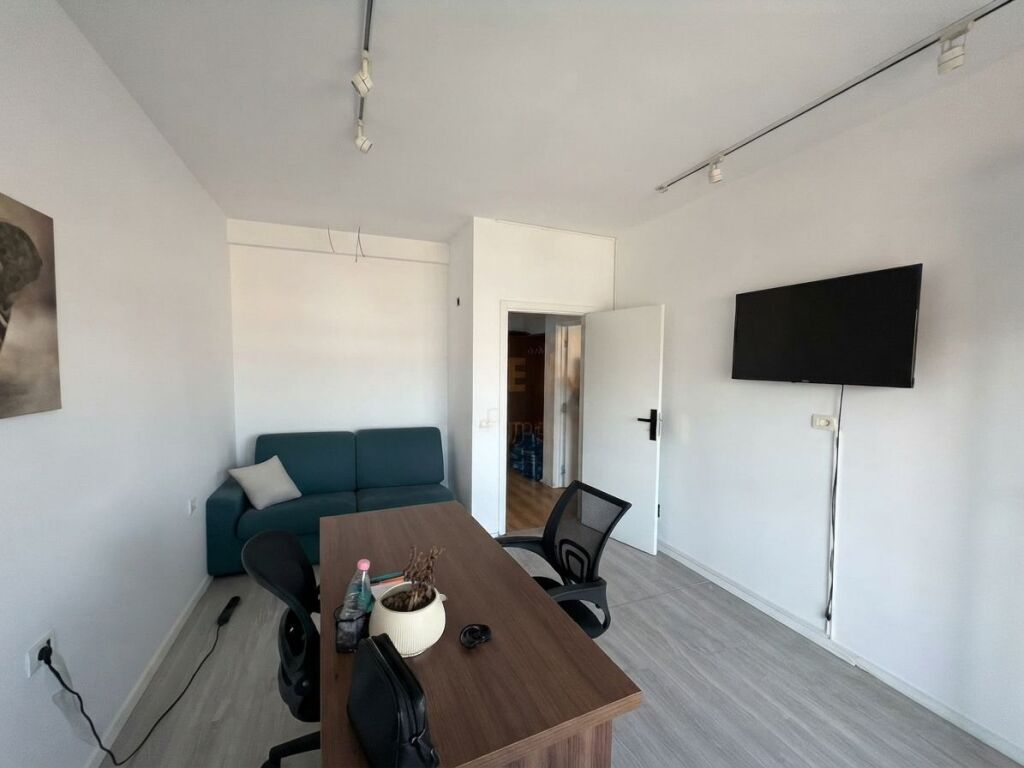 Rent, Office space, Paris Commune, Tirana