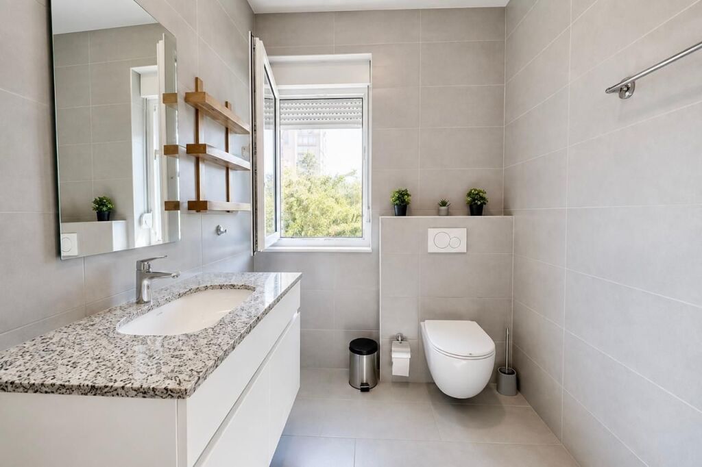 APPARTAMENTO 2+1 CON VERANDA &amp; PARCHEGGIO, SAUK 80.000 ALL