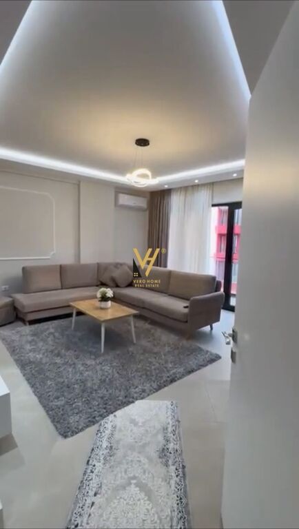 SHITET APARTAMENT 2+1 DHE GARAZH TE ARLIS, FARMACIA 10 -270.000 EURO