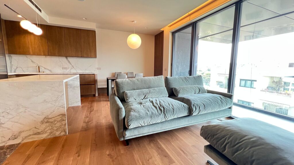 Apartament 2+1 me qira tek stadiumi Air Albania