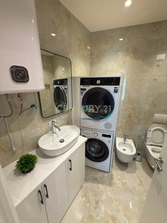 Appartamento 2+1+Posto Auto in affitto presso Residenza Lake View, Lago di Tirana