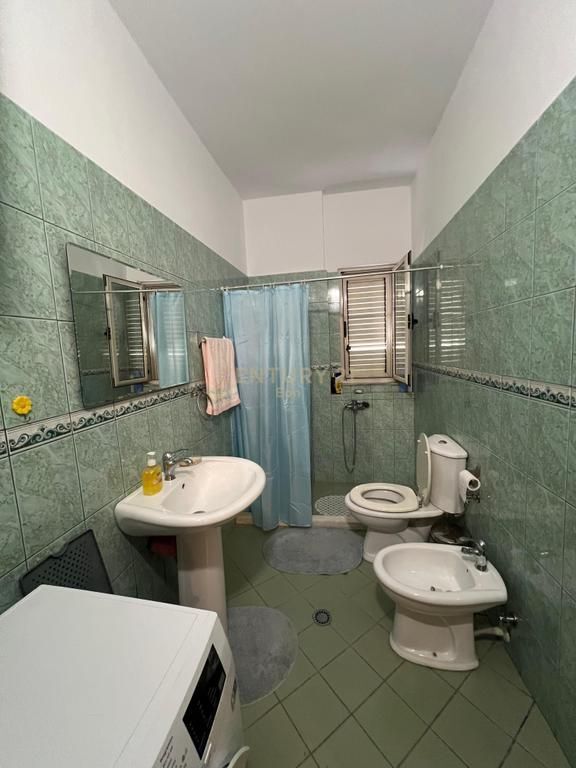 Apartament 2+1+garazhd Me Qira në Lagjen nr.5, Durrës !