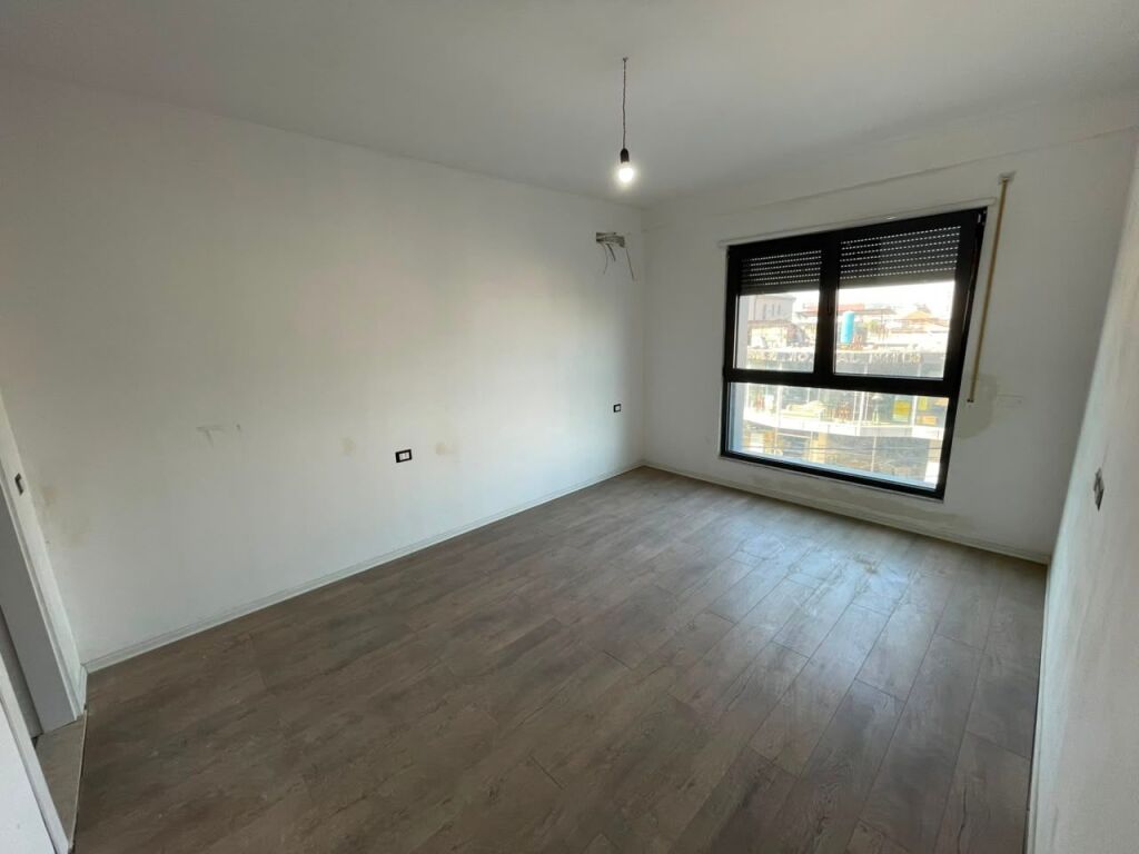 In vendita, Appartamento 2+1+2, Complesso Ndregjoni, Tirana . Empire72923