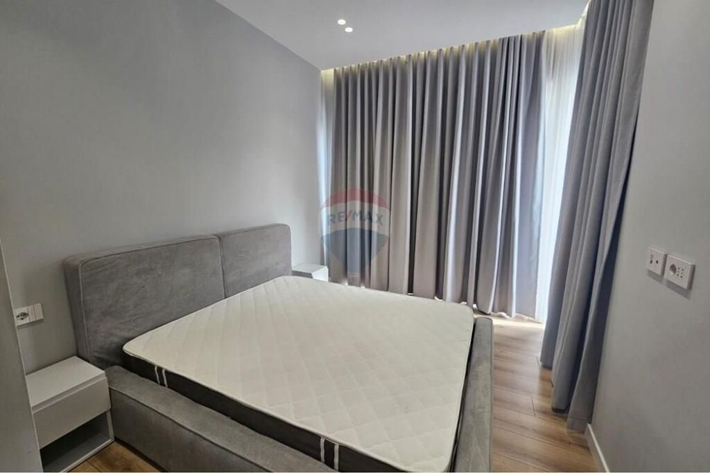 Apartament 3+1 per qira tek Liqeni i Thate!