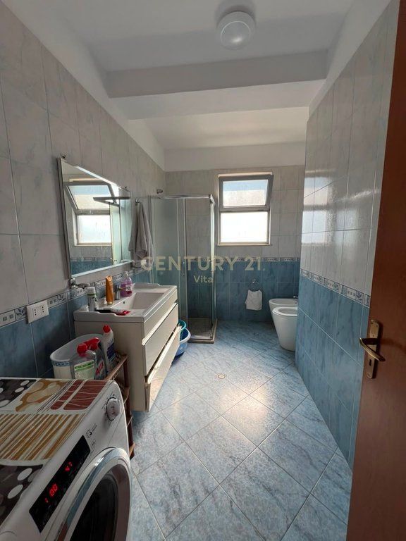 JEPET ME QIRA APARTAMENT 2+1+2 TEK RAJONI I POLICIS DURRES !!