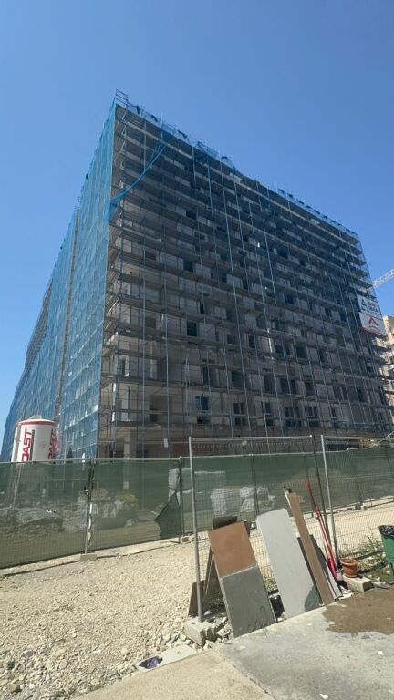 APARTAMENT 2+1+2 PER SHITJE TEK FUSHA E AVIACIONIT