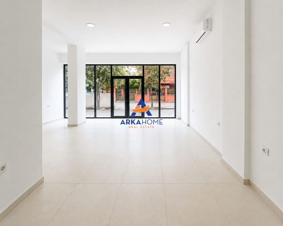 BUSINESS PREMISES FOR RENT 48M2 "ALBANOPOLI STREET" 50,000 LEKE