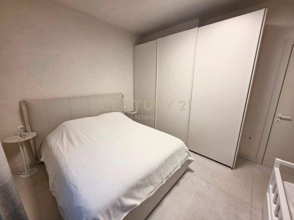 Shitet, Apartament 1+1+Post Parkimi, Perla Resort