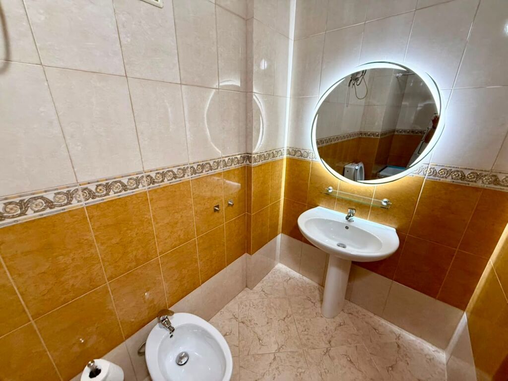 📣 RENT Apartment 2+1 (Converted) 📍 “Kosovareve” Street, Near Artificial Lake ✨💶 Price 80,000 Leke/Month