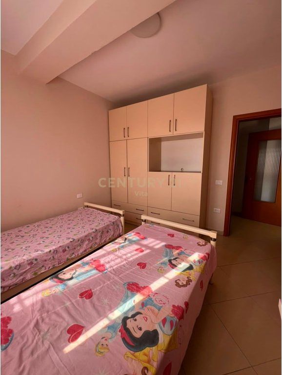 JEPET ME QIRA APARTAMENT 2+1+2 TEK RAJONI I POLICIS DURRES !!