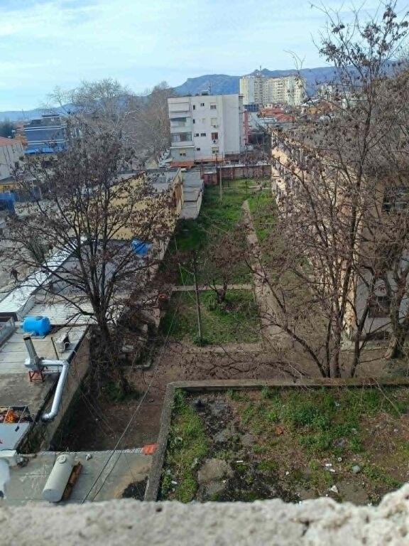 Shtëpi për shitje
