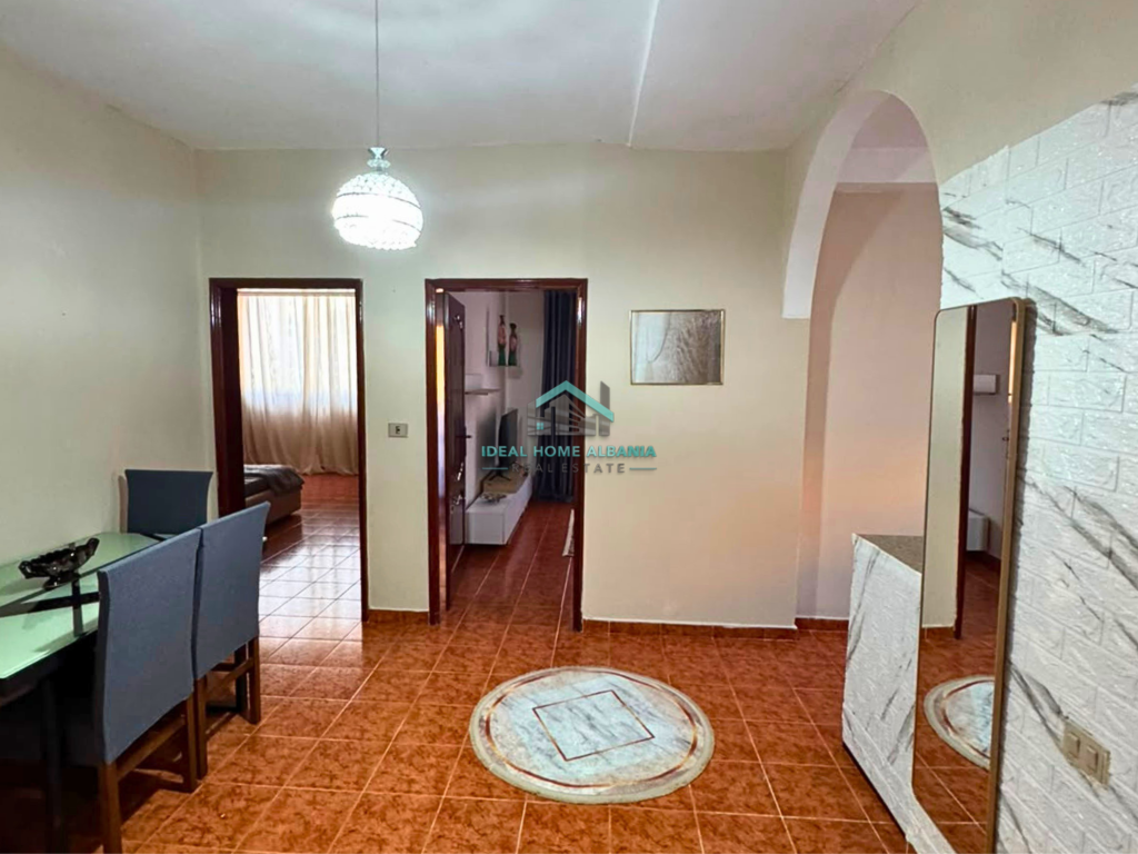 APARTAMENT 1+1 ME QIRA – PRANË BANKA TIRANA, VLORË
