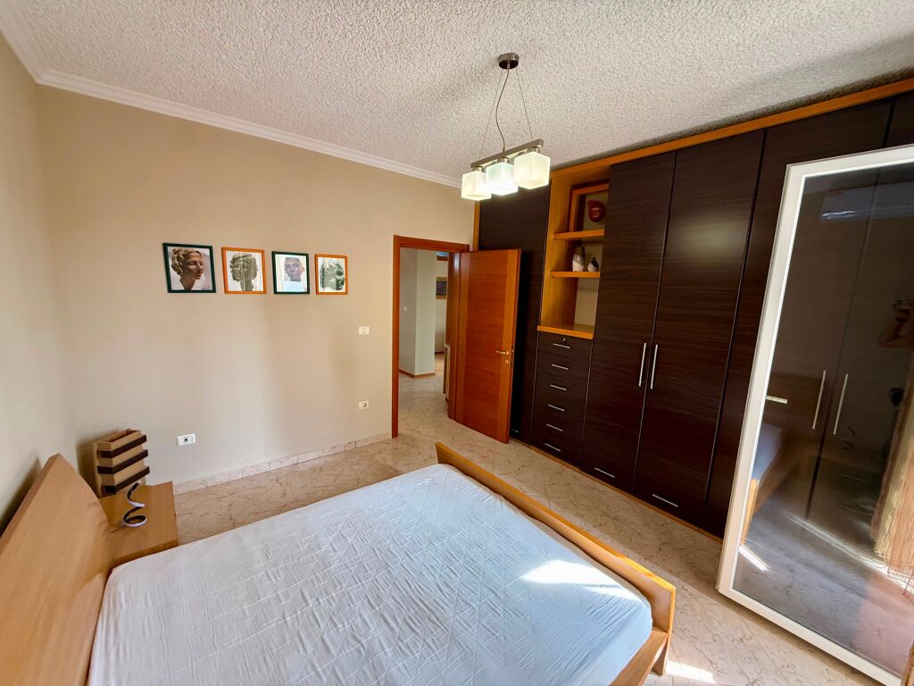 For rent 2+1 apartment at Kosovareve Street