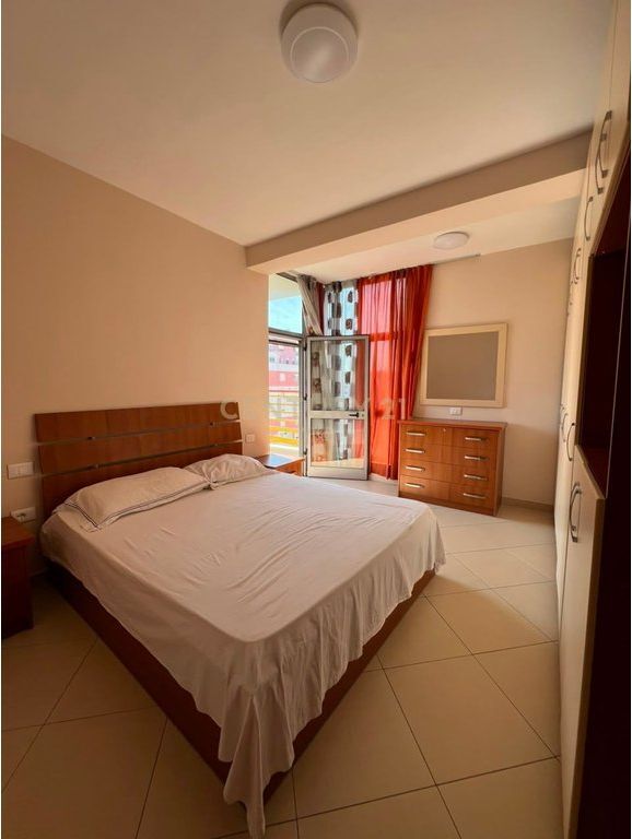 JEPET ME QIRA APARTAMENT 2+1+2 TEK RAJONI I POLICIS DURRES !!