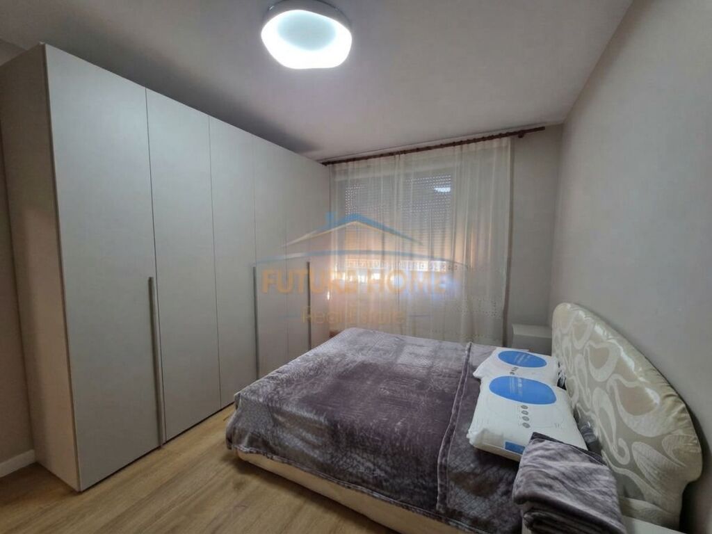 Qera,Apartament 2+1,Komuna e Parisit