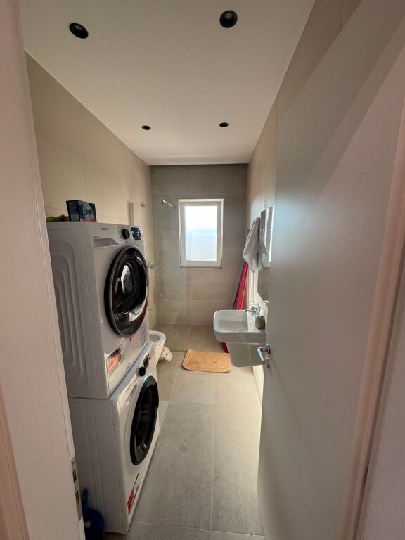 Jepet me qira apartamet 2+1+2 tek Kompleksi Aura
